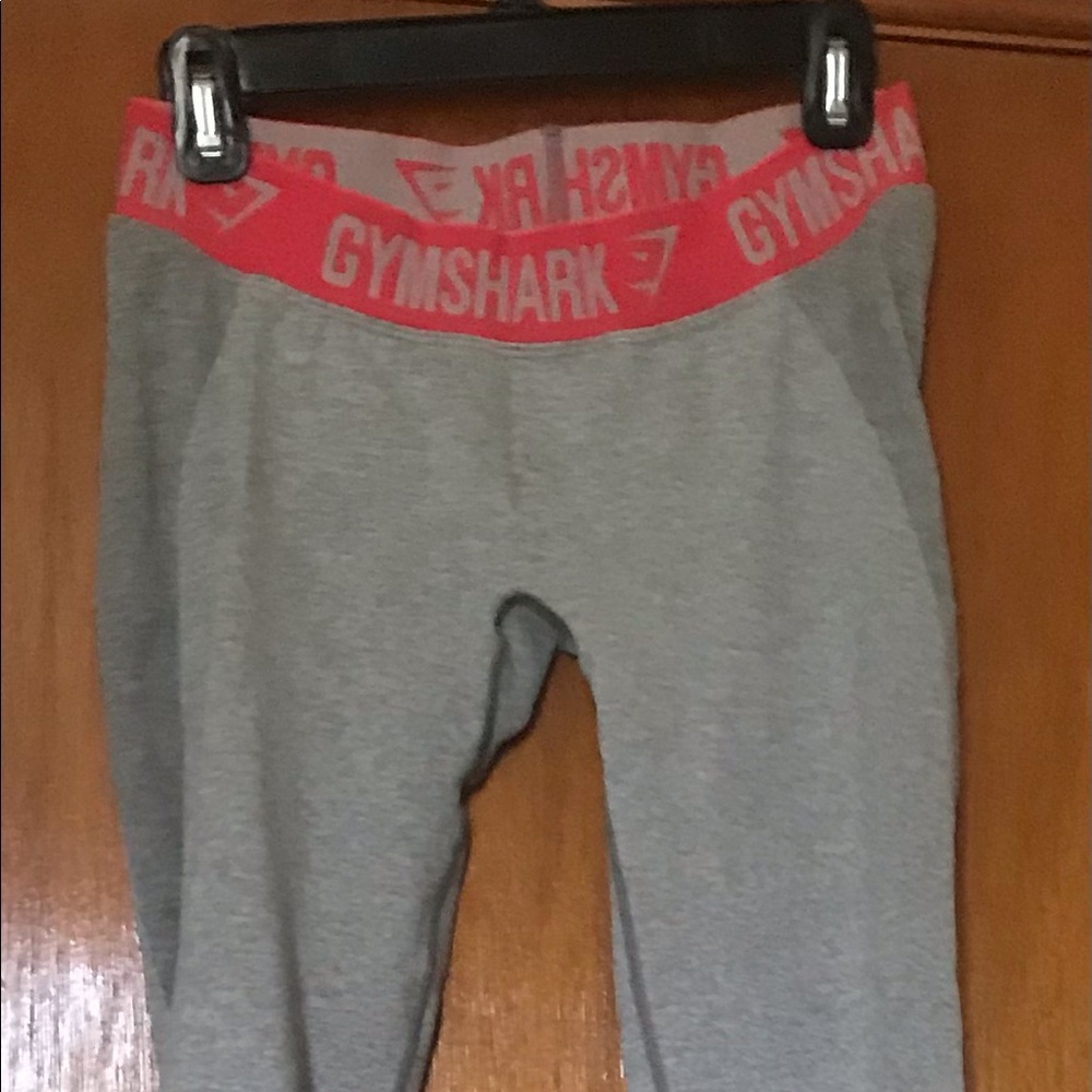 Gymshark L leggings